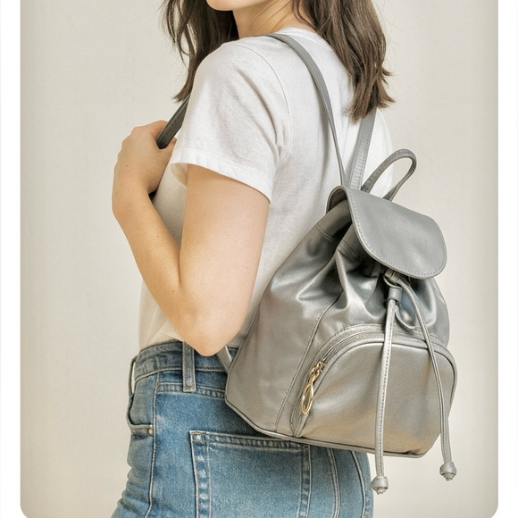 Vintage Nine West Metallic Silver Mini Backpack Convertible Bag Like New - Picture 1 of 13